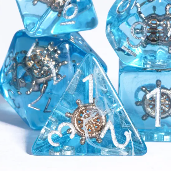 UD Object Inclusion Standard Dice Set | Helm