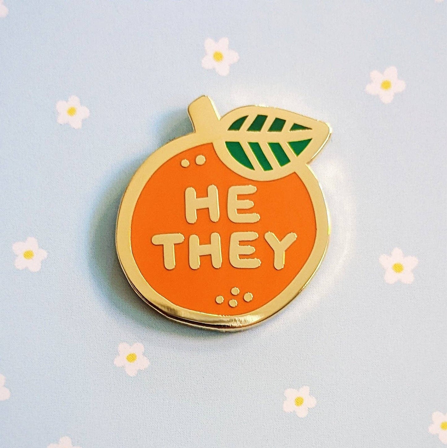 Misomomo Enamel Pin | Pronouns