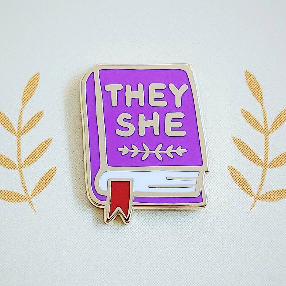 Misomomo Enamel Pin | Pronouns