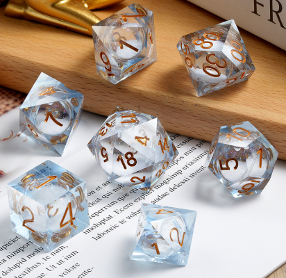 DH Liquid Core Standard Dice Set | Winter Wonderland