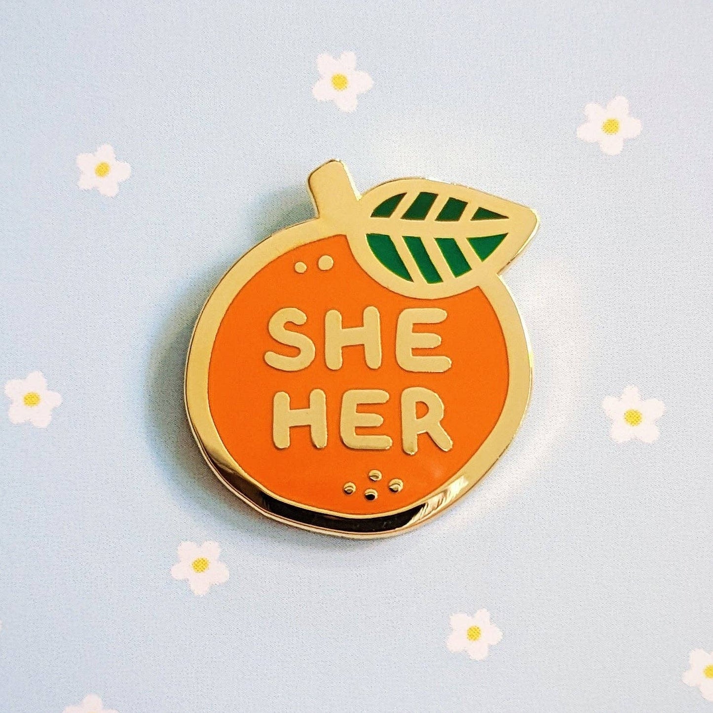 Misomomo Enamel Pin | Pronouns