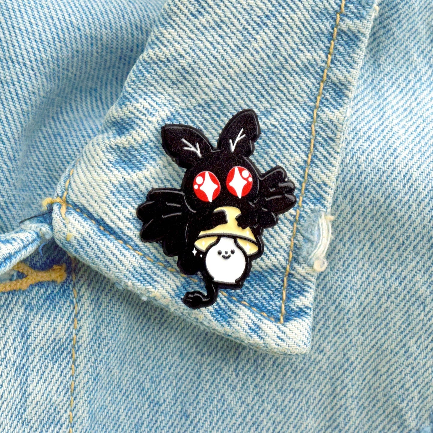 Enamel Pin | MothmanXLamp